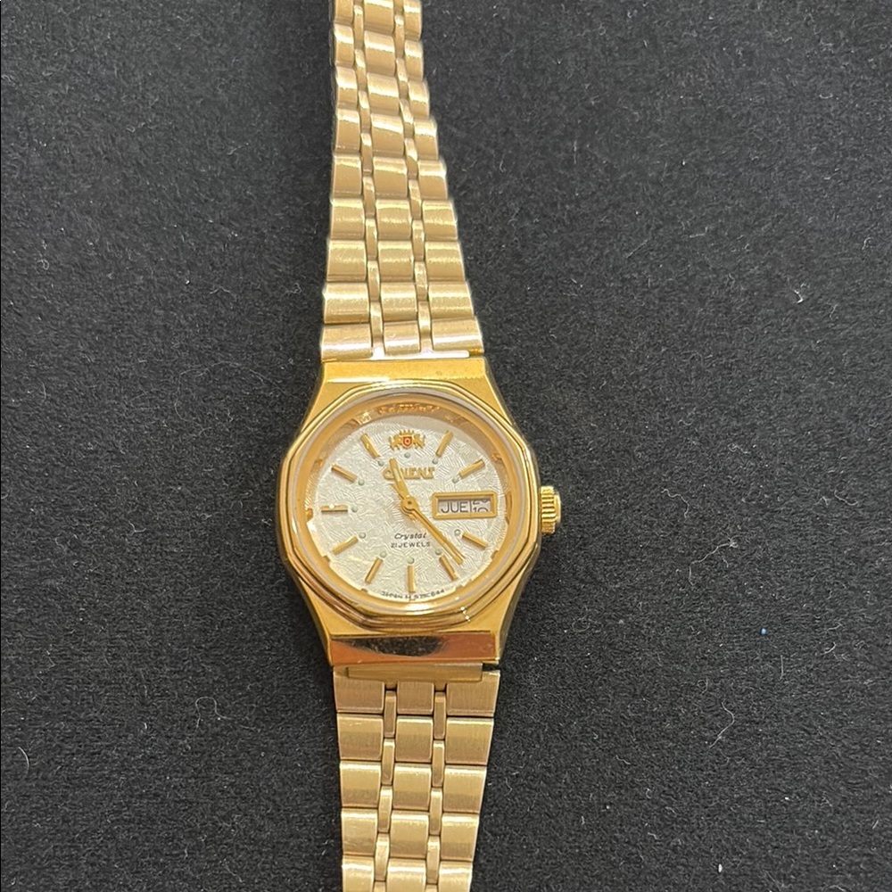 Gold Jubilee-Style Watch with Cream Face